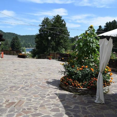 Hotel Lo Sciatore Cotronei Bagian luar foto