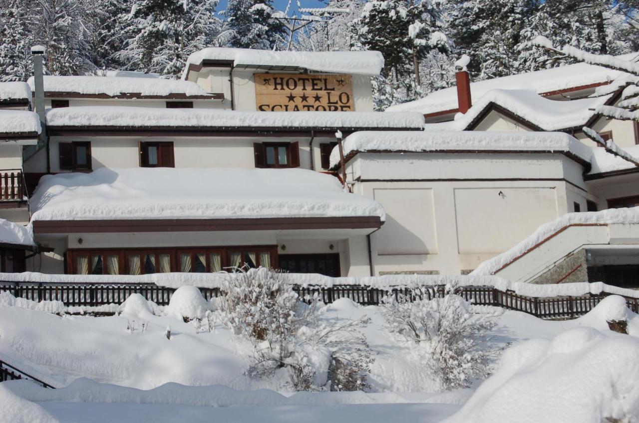 Hotel Lo Sciatore Cotronei Bagian luar foto