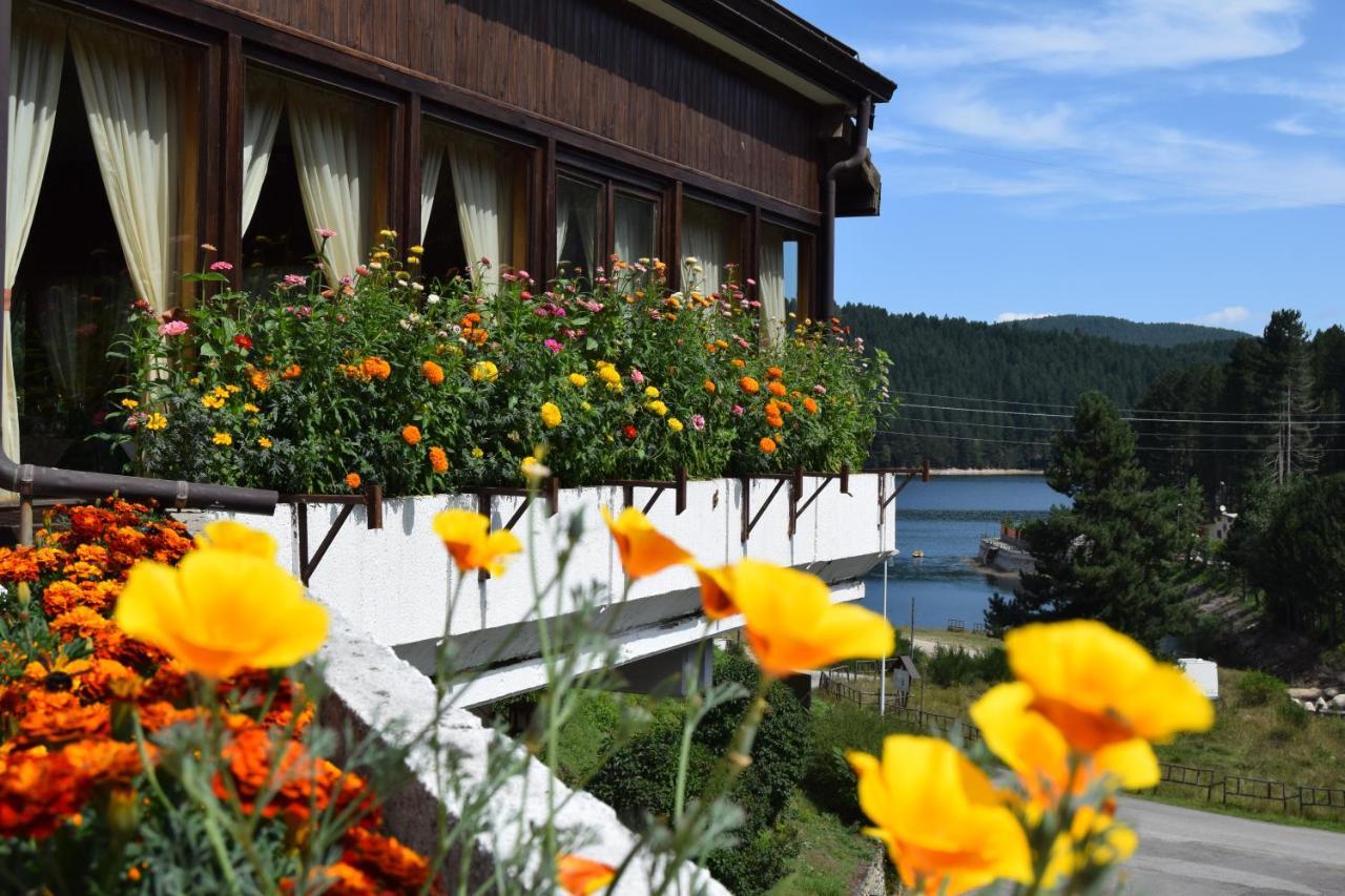 Hotel Lo Sciatore Cotronei Bagian luar foto