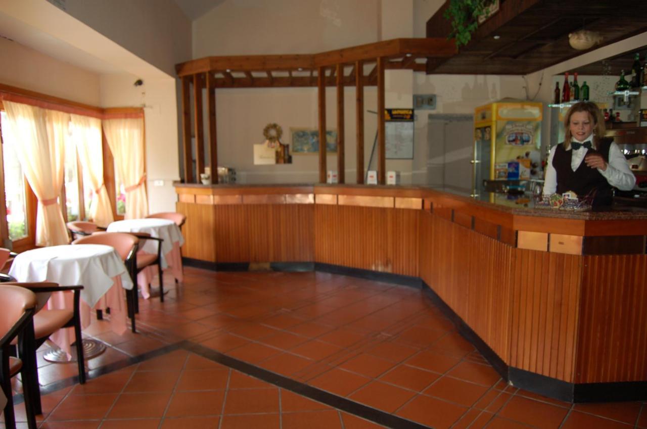 Hotel Lo Sciatore Cotronei Bagian luar foto